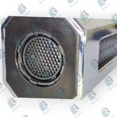 نمای نزدیک از یک سمت خروجی سر شیر چرخشی 4 حالته 360 درجه